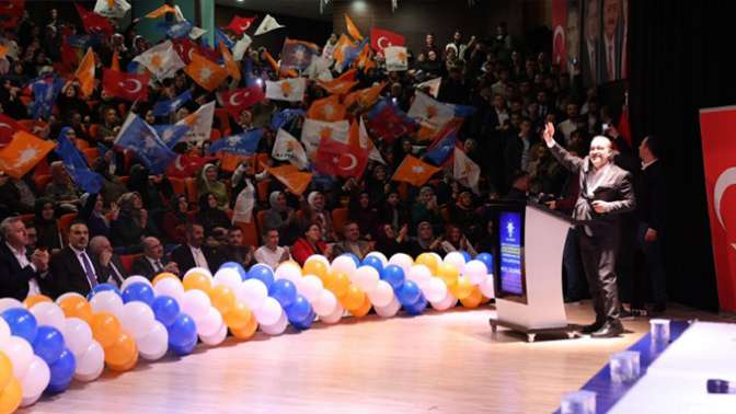 AK Parti tatil demedi, yılın ilk günü danışma meclisi yaptı