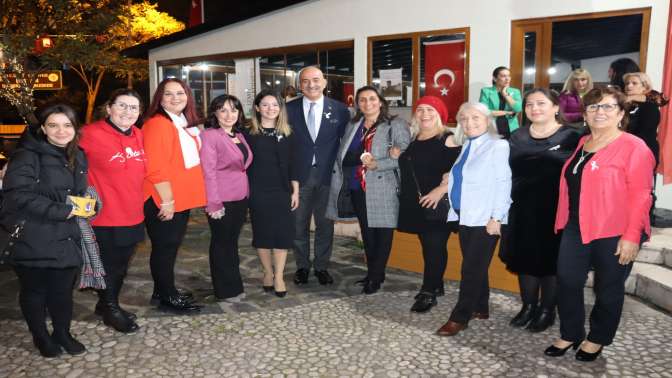 Balkan Dernekleri Yerleşkesi’nde Türkiye’de Kadın Hakları konuşuldu