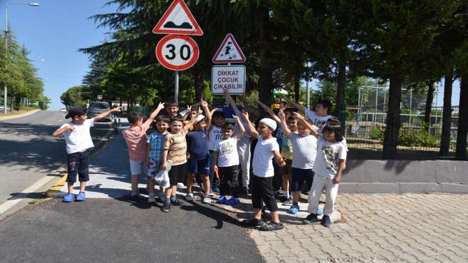 Başiskele’de Çocuklar İçin Parklar Daha Güvenli