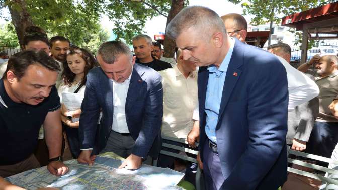 Başkan Büyükakın, Gölcük Kentsel Dönüşüm Projesi’ni inceledi; Büyükakın: Şehrimizi dirençli hale getirmeyi sürdürüyoruz