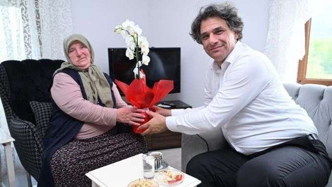 Başkan Kocaman’dan Anneler Günü’nde Yürekleri Isıtan Ziyaretler