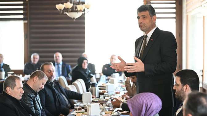 Başkan Kocaman meclis üyesi ve aday adayları ile bir araya geldi