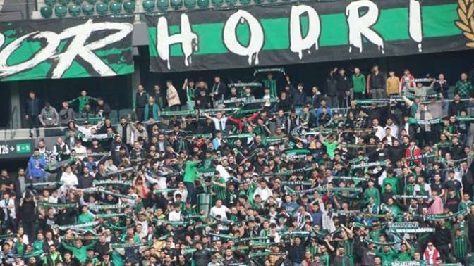 Belediye başkanlarından Kocaelispora dev bilet desteği