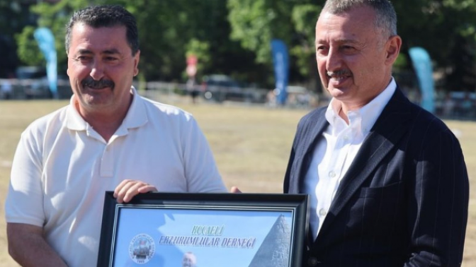 Büyükakın: Atın üstündeki Türk değilse yüktür