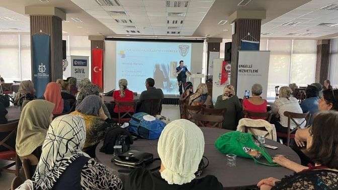 Büyükşehir’den büyüklerimize eğitim kampı