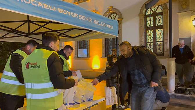 Büyükşehir’den kandil simidi ikramı