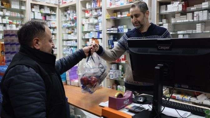 Büyükşehir’den nöbetçi eczacılara sahurluk ikramı