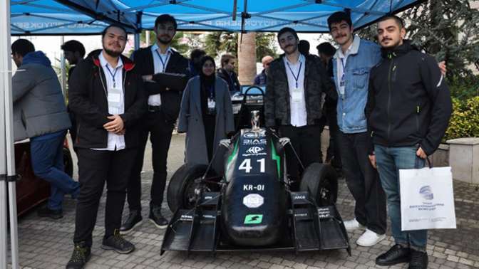 Büyükşehir, “Elektrikli Araçlar Çalıştayı” düzenledi