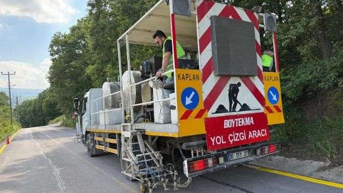 Büyükşehir yollara son şeklini veriyor