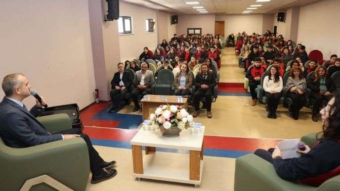 Çiftçi, Kariyer Günleri’nde öğrencilerle buluşuyor