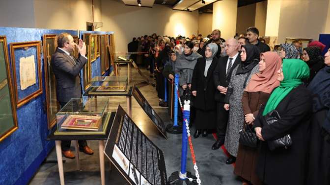 Darıcada kutsal emanetler sergisi açıldı