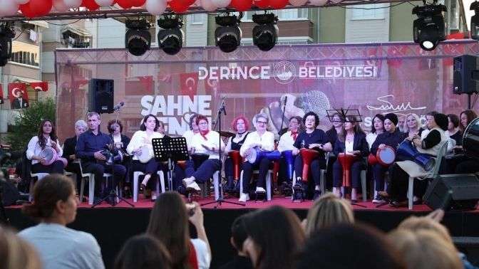 Derince’de 19 Mayıs Coşkusu Kortej ve Gençlik Konseriyle Taçlandı