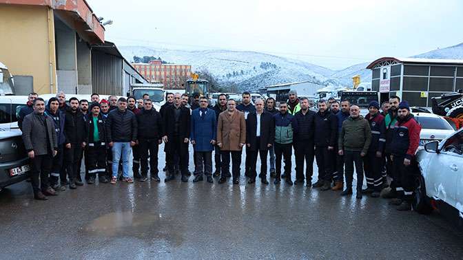 Derince’de karla etkin mücadele