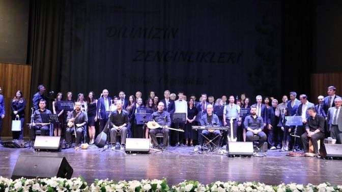 Dilimizin Zenginlikleri Yıl Sonu Programı
