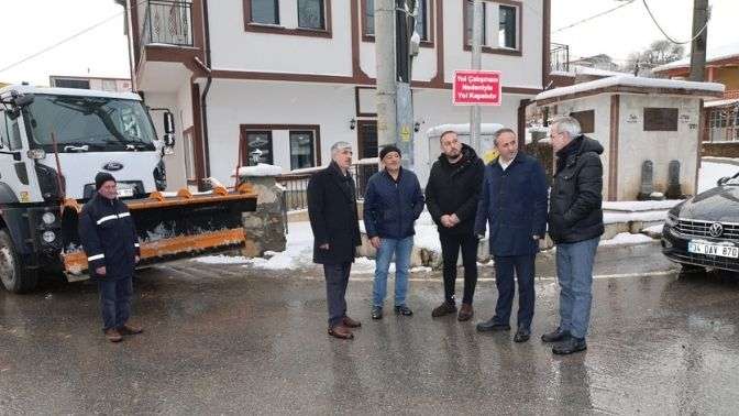 Dilovası’nda Karla Mücadele Ekipleri 7/24 Sahada