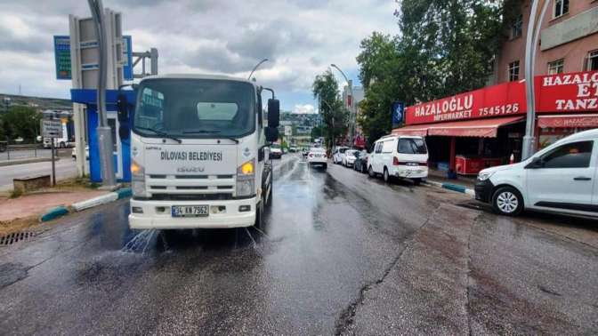 Dilovası’nda ortak alanlar dezenfekte ediliyor