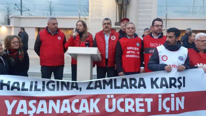 DİSK Genel Başkanı Çerkezoğlu Kocaelide işçiler ile alana indi