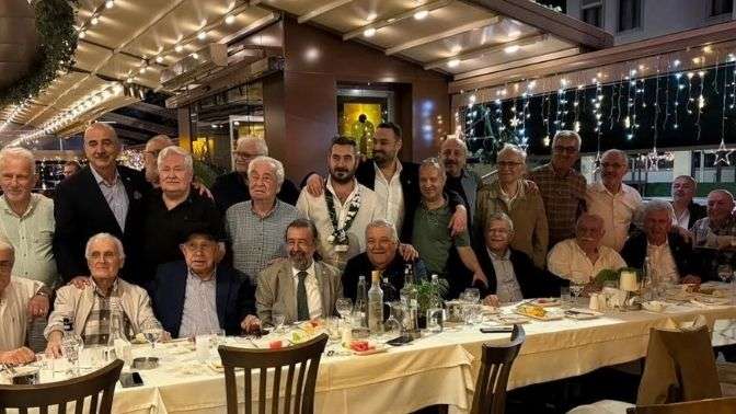 Eski Dostlar 399. toplantıyla tatile çıktı