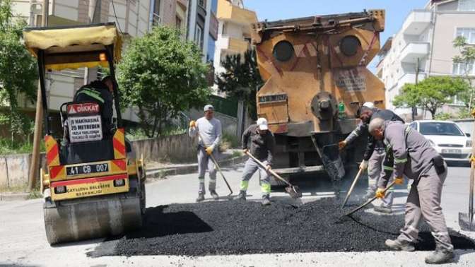 Fen işleri ekiplerinden yoğun çalışma