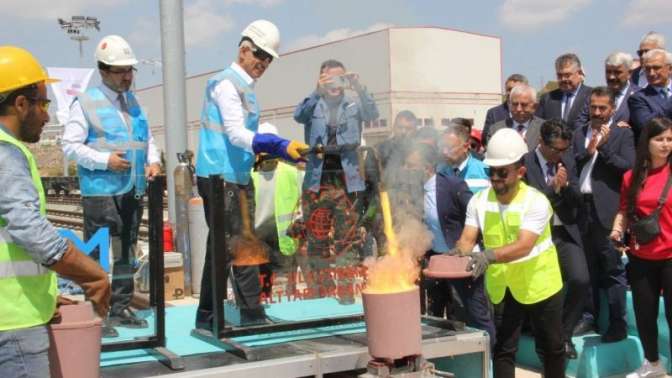 Gebze Metrosu’nda ilk ray kaynağını Bakan Uraloğlu yaptı: “Projenin yüzde 71’ini tamamladık”