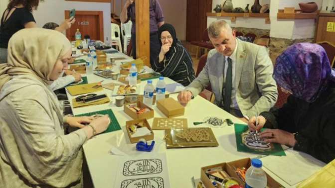Geleneksel sanatlar yaşatılıyor