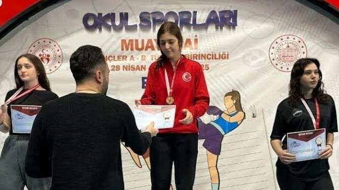 Gölcük'ten Bir Türkiye Şampiyonu daha çıktı