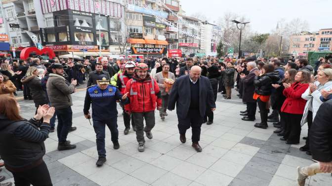 İZBAK Kahramanları İzmit’e döndü