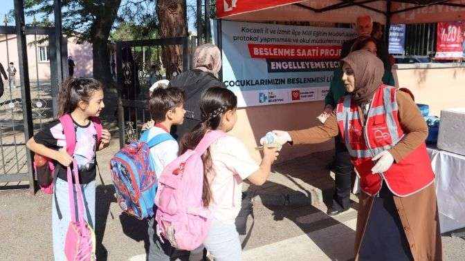 İzmit Belediyesi’nden eğitime sağlıklı dokunuş