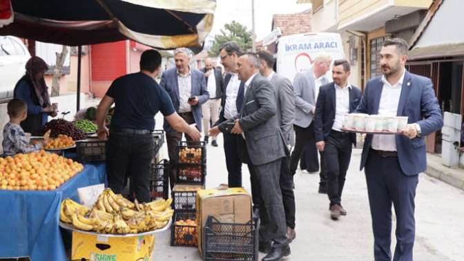 İzmit Belediyesi yöneticileri, Tavşantepe esnafıyla buluştu