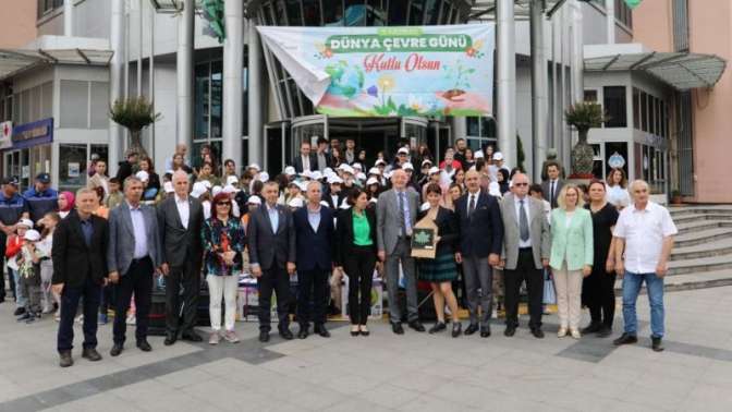 İzmit Belediyesinden atık toplama yarışması