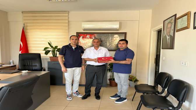 İzmit Belediyesinden hacı muhtarlara ziyaret