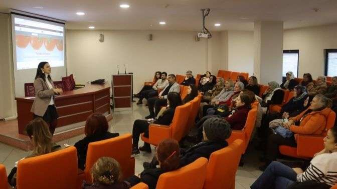 İzmit Belediyesinden kadın üreticilere bir destek daha!