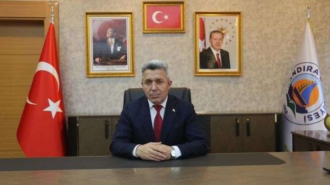 Kandıra Belediye Başkanı Erol Ölmez, Hemşireler Gününü kutladı