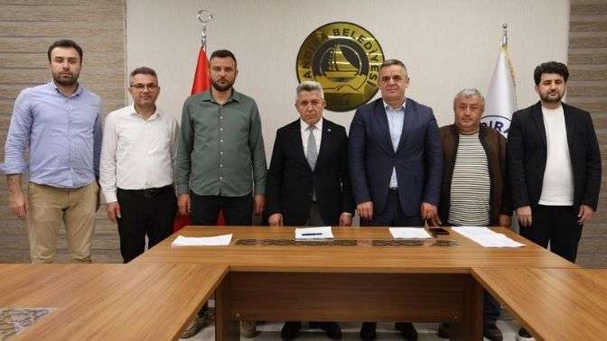 Kandıra Belediyesi'nde İmzalanan Toplu İş Sözleşmesi İşçilerin Yüzünü güldürdü