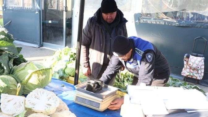 Kartepe’de pazar denetimleri devam ediyor