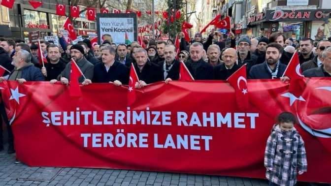 Kocaelide şehitlerimiz için yürüdüler