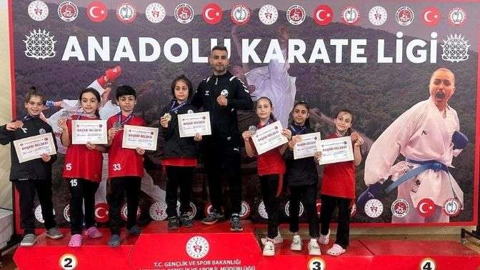 Körfez’in karatecileri madalyasız dönmüyor