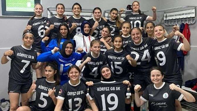 Körfez Kadın Futbol takımı çeyrek finalde