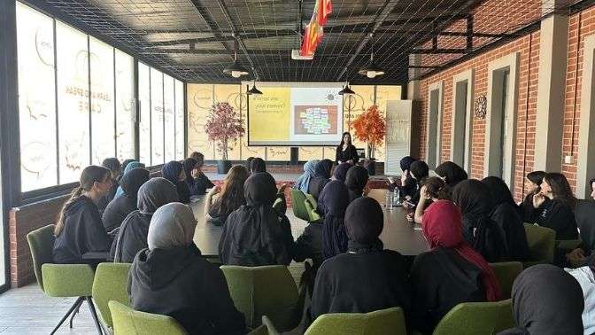 Learn and Speak Cafe’de İngilizce Pratiğine Devam