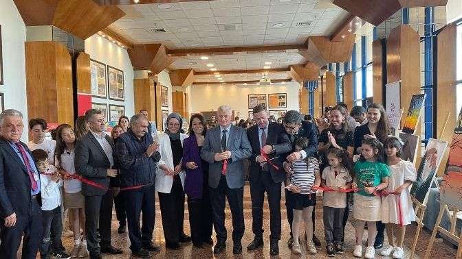 Mektebim Koleji’nden Sanat Dolu Bir Etkinlik: Karma Resim Sergisi Açıldı