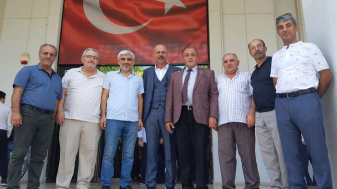 MHP körfez salonu doldurdu