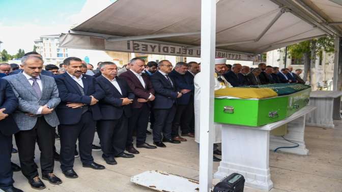 Milletvekili Sami Çakırın annesi son yolculuğuna uğurlandı