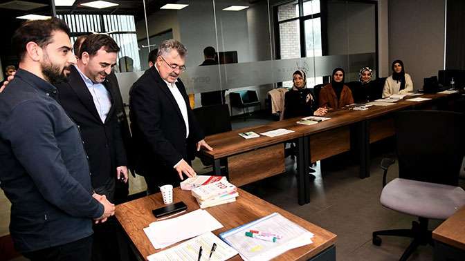 Milletvekili Veysel Tipioğlu Türkiye Yüzyılı Gençlik Merkezi’nde