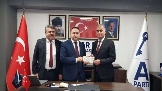 Saadet Partisi’nden Anahtar Parti Gebze İlçe Başkanına Hayırlı Olsun Ziyareti ve İftar Daveti