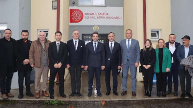 Sarı Gölcükte bir dizi ziyaretlerde bulundu