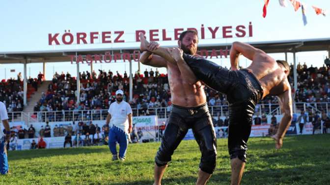 Taşköprü Yağlı Güreşleri yağmur dolayısıyla ertelendi