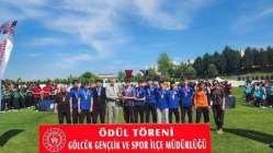 19 MAYIS TURNUVALARINDA DERECEYE GİREN OKULLAR ÖDÜLLENDİRİLDİ