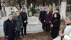 İHSAN TOKGÖZ GÖLCÜK’TE KABRİ BAŞINDA ANILDI