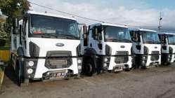 İzmit Belediyesi 3 yeni çöp kamyonu daha satın aldı
