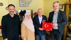 İzmit Belediyesinden Derince’deki Kıbrıs Gazilerine vefa ziyareti